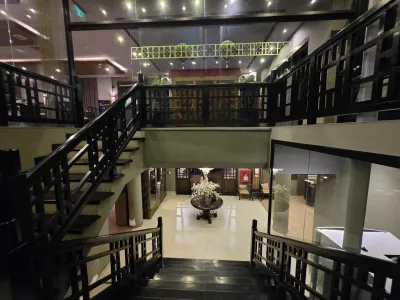 Shangri-La Restaurant