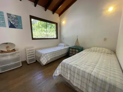Casa com piscina e quincho para aluguel de temporada em San Bernardino 4