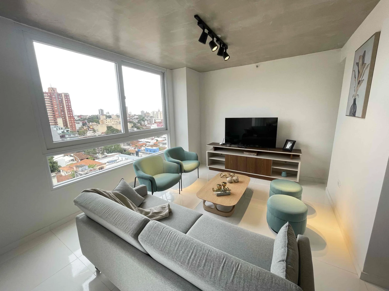 Brand-new 3-bedroom apartment in San Roque, Asunción