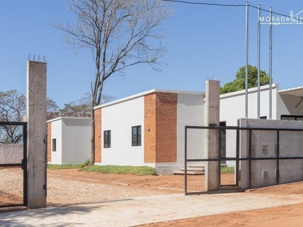 Morada Areguá — duplexes in gated community