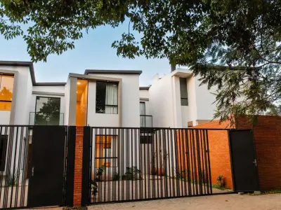 Dúplex a Estrenar en Barrio Loma Merlo, Luque 2