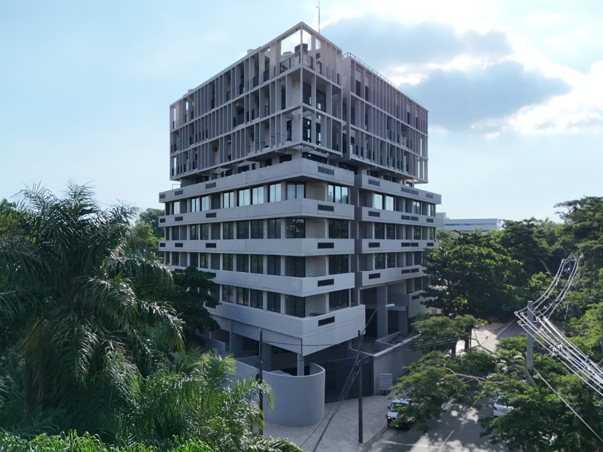 1-Bedroom Apartment for Rent in Laurus Building, Los Laureles
