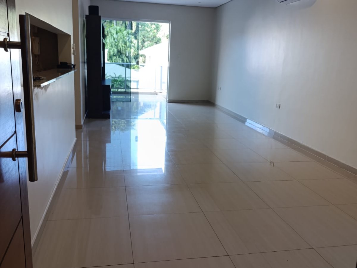 Apartamento com 2 Quartos para Alugar em Los Laureles, Edifício La Alameda