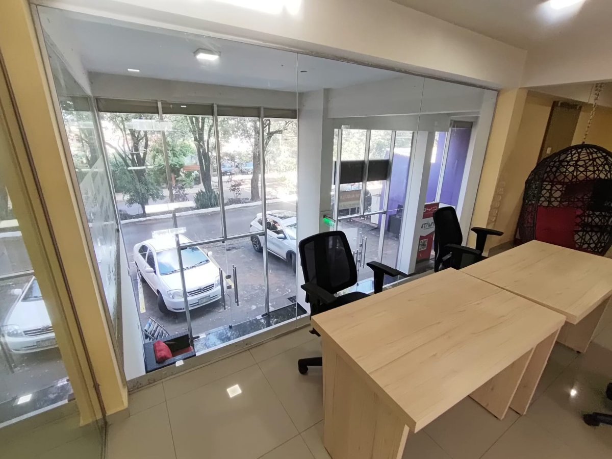 Alquiler de salón comercial en Barrio Ciudad Nueva, Ciudad del Este
