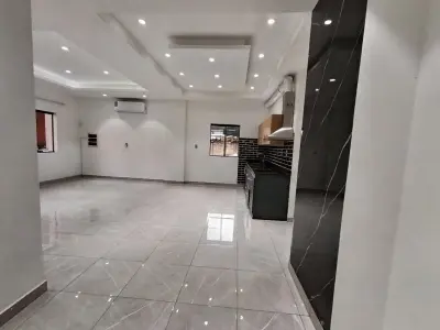 Casa de 3 dormitorios en alquiler en Mariano Roque Alonso