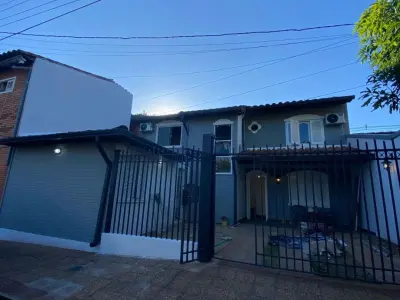 Casa de 3 quartos para alugar no Barrio Roberto L. Petit, Assunção