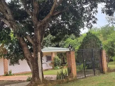 Casa de 4 Quartos para Alugar em Kuruñay, Coronel Bogado