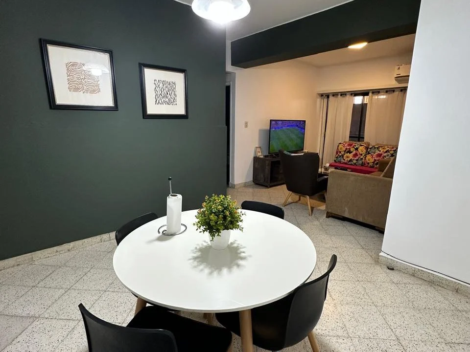 Apartamento de 2 Quartos para Alugar no Bairro La Catedral, Assunção