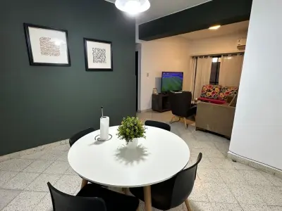 Apartamento de 2 Quartos para Alugar no Bairro La Catedral, Assunção