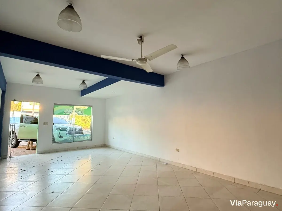 Salón comercial en alquiler en Villa Elisa