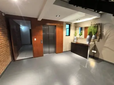 Residência de 4 quartos em 3 pavimentos no bairro San Cristobal, Assunção (aluguel)
