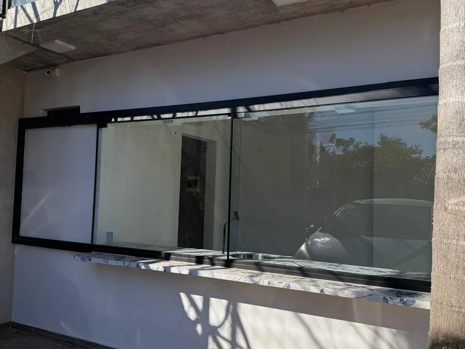 Salão Comercial para Alugar em Villa Aurelia, Assunção