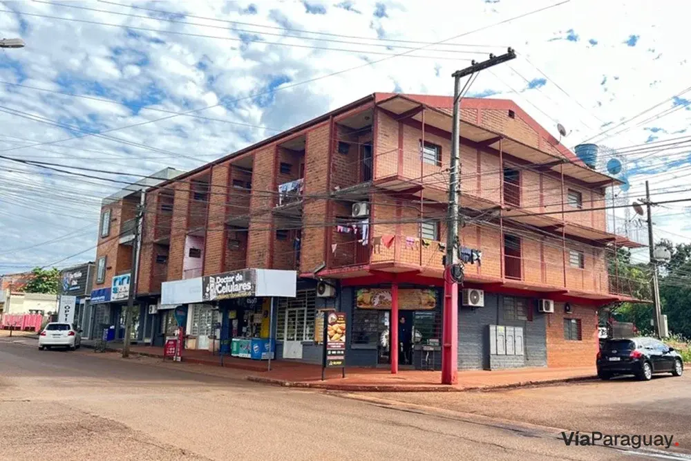Bloco de apartamentos e lojas comerciais à venda em Obligado