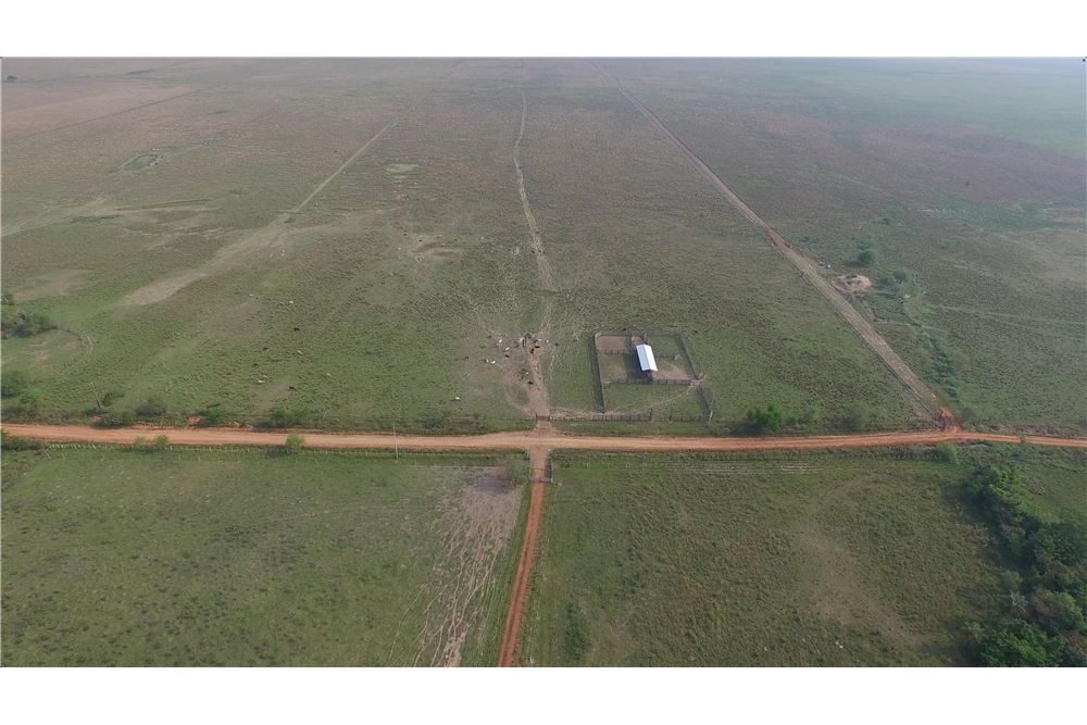 Campo en venta en Arroyos y Esteros sobre el río Piribebuy