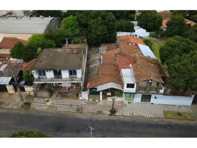 Casa à venda para demolir em Bella Vista, Assunção