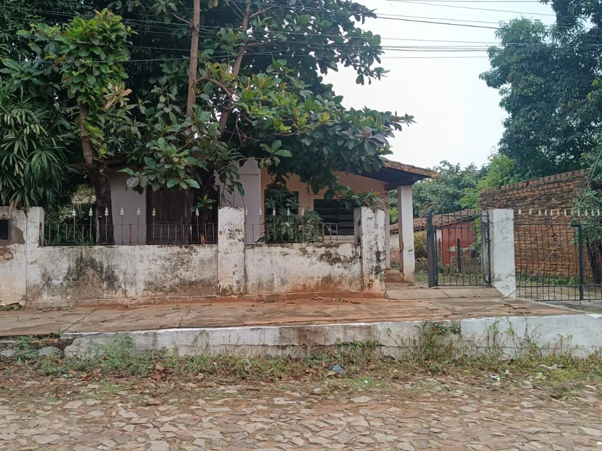 House for Demolition or Renovation for Sale in San Lorenzo
