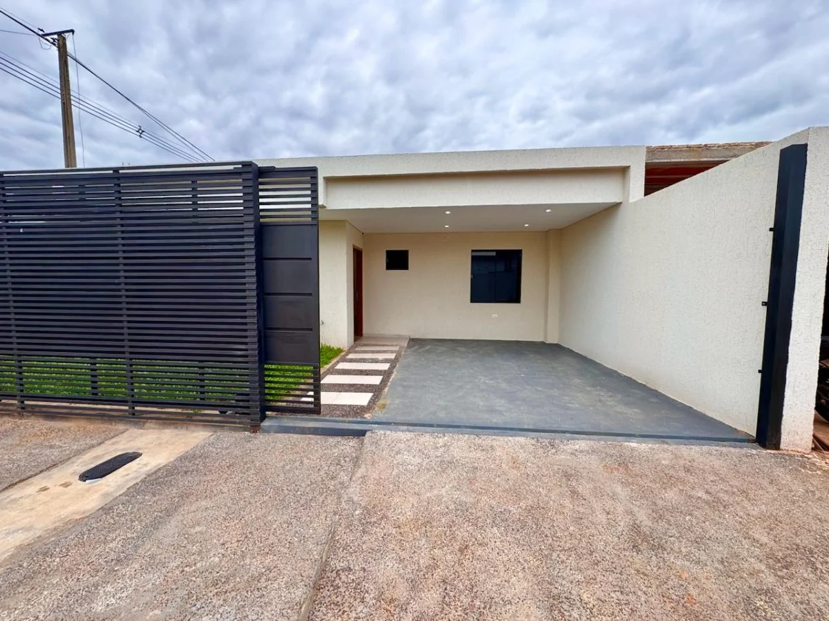 Casa em estreia para alugar em San Blas, Mariano Roque Alonso — 2 quartos