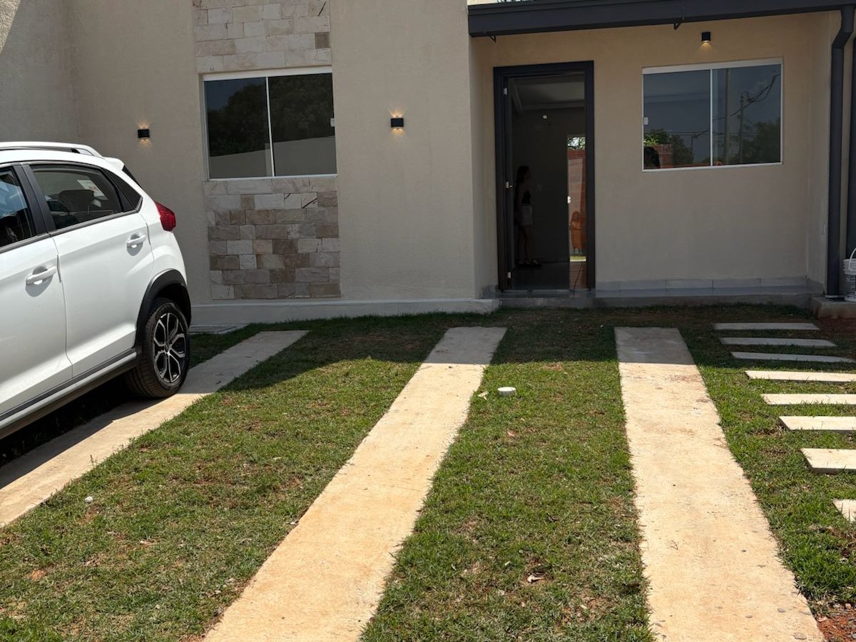 Casa nova em condominio fechado, Costa Sosa, Luque