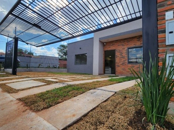 Casa a estrenar en esquina en venta en Mbocayaty, Villa Elisa