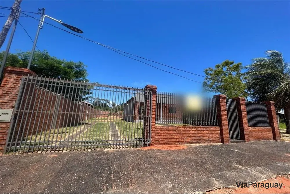 Casa a estrenar en venta en Altos de Ypané, Central