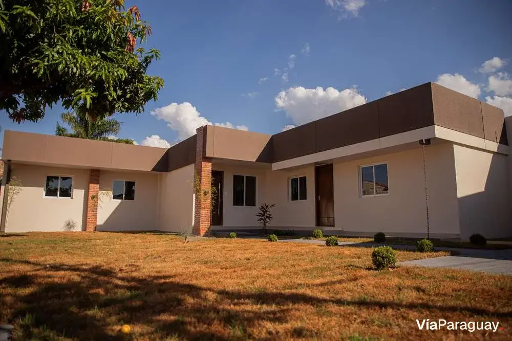 Casa nova à venda na Área 6, Hernandarias