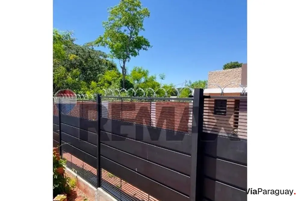 Casa a estrenar en venta en Caacupemí, Areguá