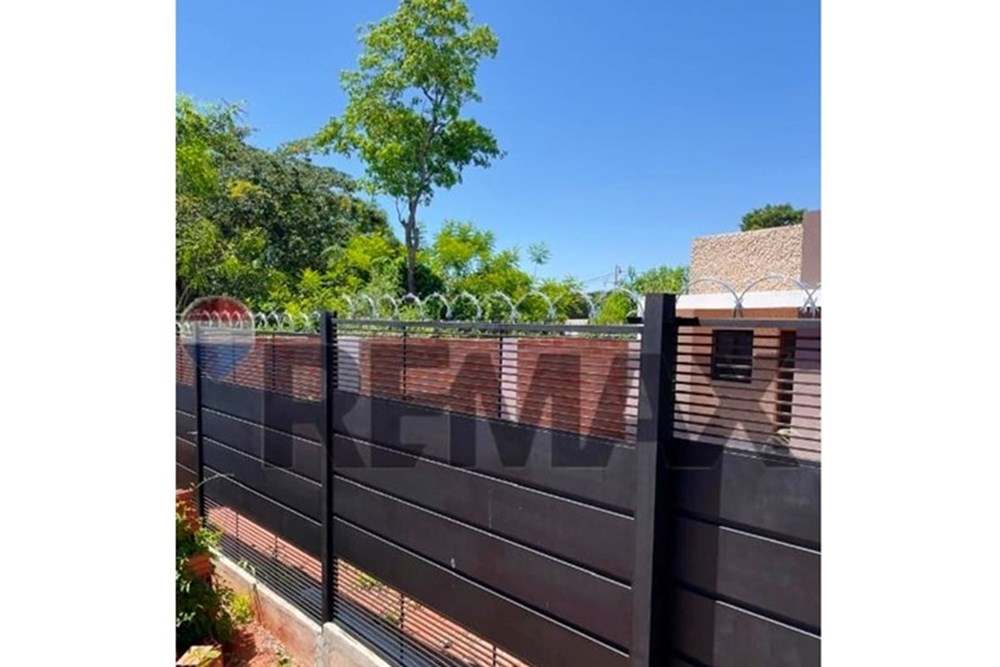 Newly built house for sale in Caacupemí, Areguá