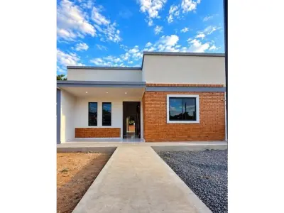 Casa a estrenar en venta en Capiatá, barrio Arrua