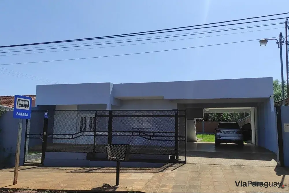 Brand-new house for sale in Encarnación, Itapúa