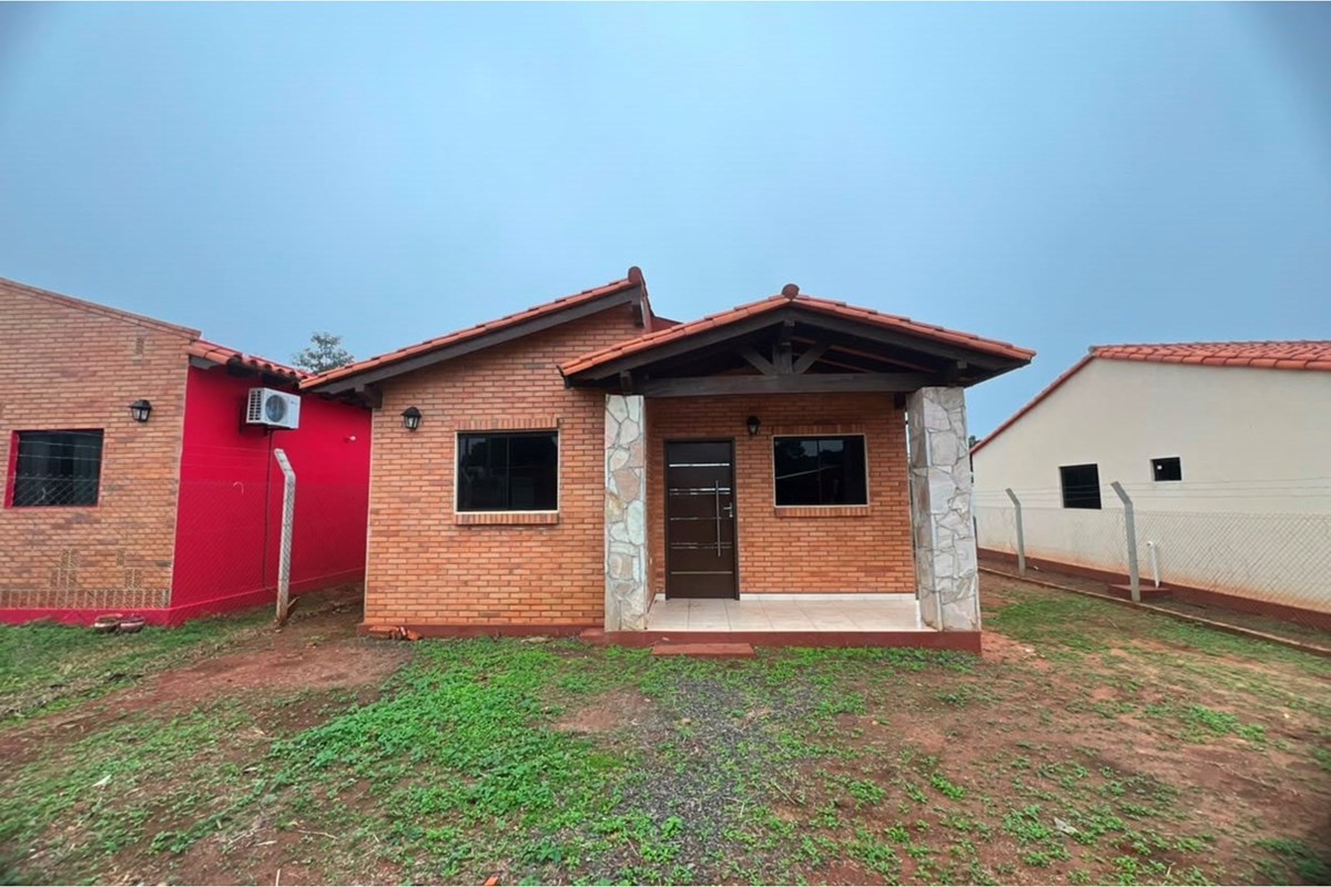 Casa a estrenar en venta en J. Augusto Saldívar, Central