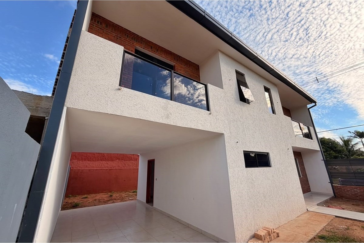 Casa nova à venda em Laurelty, Luque