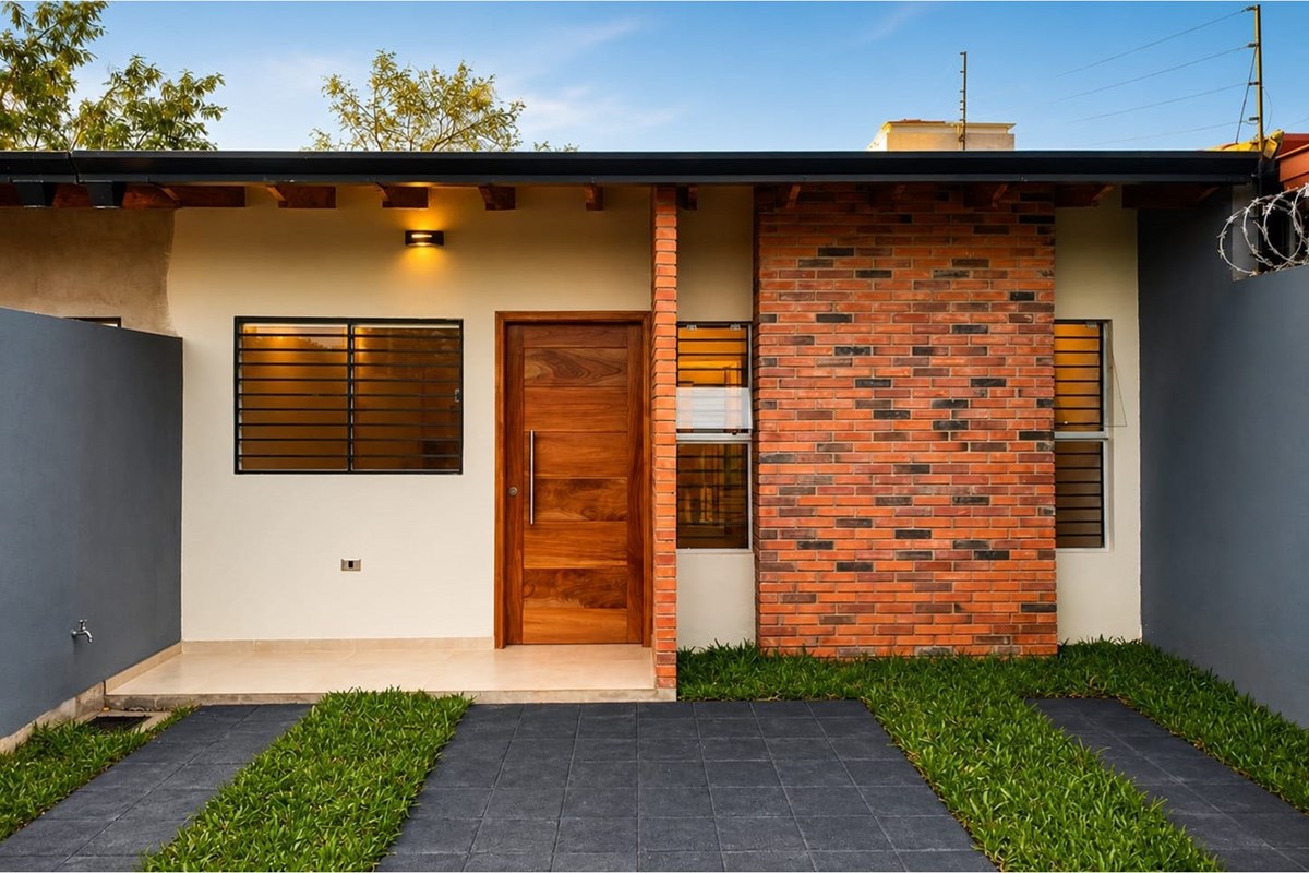 Brand-new house for sale in Luque, Yka'a neighborhood