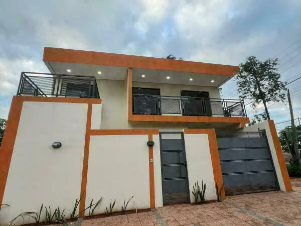 Casa a estrear à venda em Sol de América, Villa Elisa