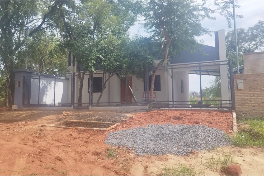 Casa nova à venda em Tarumandy, Luque