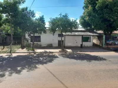 House for renovation for sale in San Isidro, Lambaré