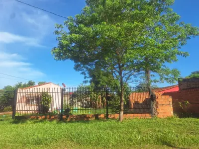 Unfinished house for sale in Barrio J, Capiatá