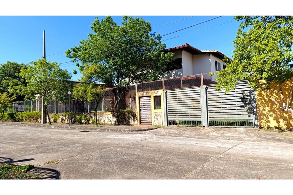 Casa à venda para terminar em Jardín des Lauriers, Luque