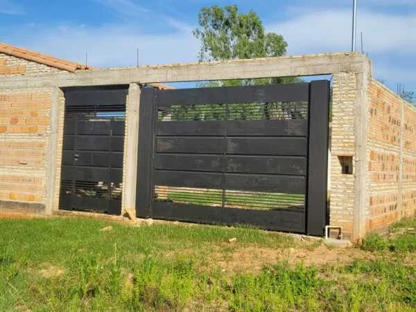 Casa a concluir à venda em Costa Fleitas, Areguá