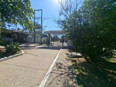 Casa mobiliada de 4 quartos para alugar em Mariano Roque Alonso