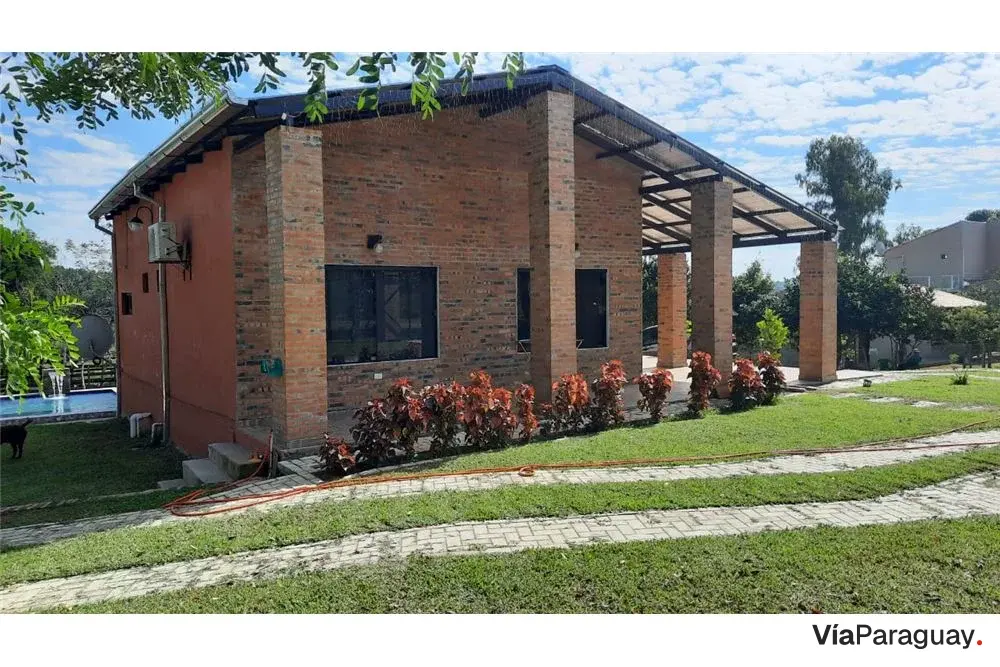 Furnished house for rent in Atyrá with pool
