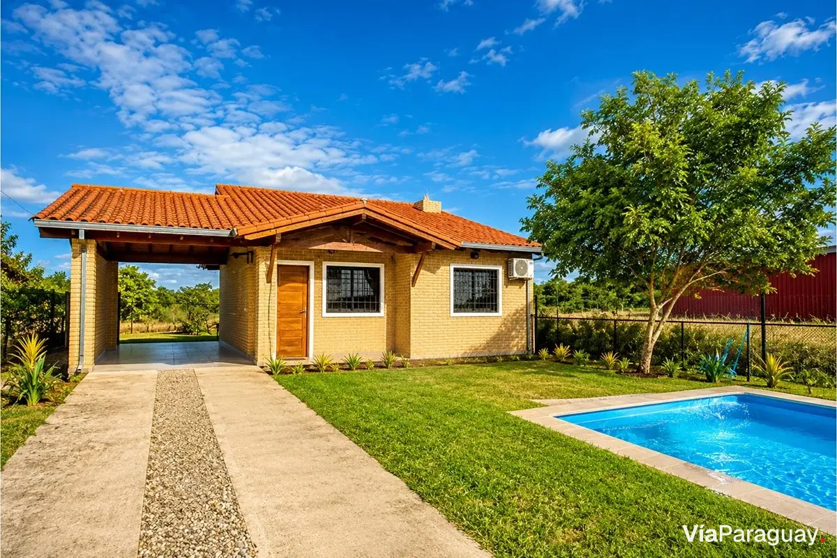 Casa mobiliada para alugar em condomínio Costa Lago, Areguá