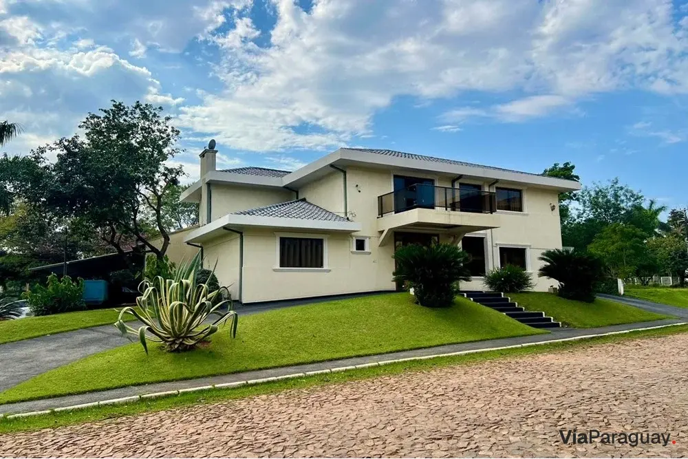 Casa amoblada en alquiler en Monte Sol Country, Luque
