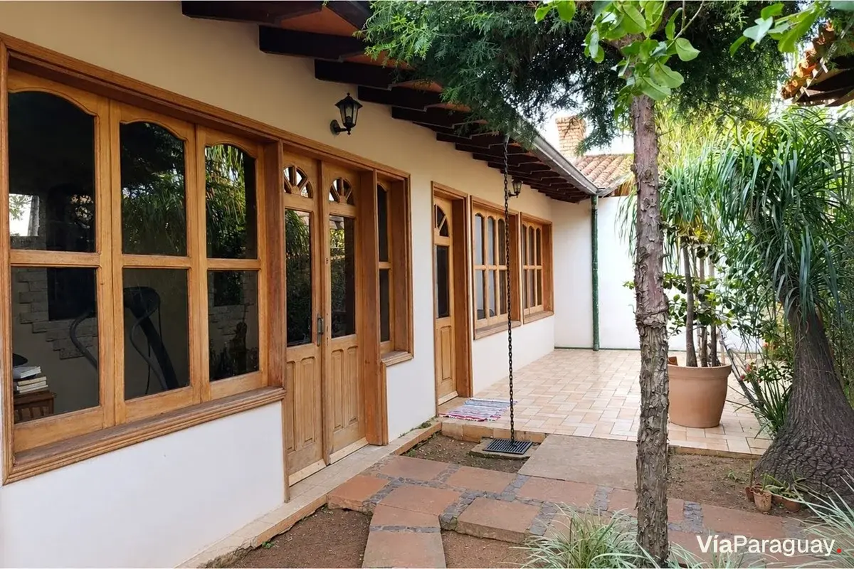 Casa mobiliada para alugar em San Lorenzo, Lucerito