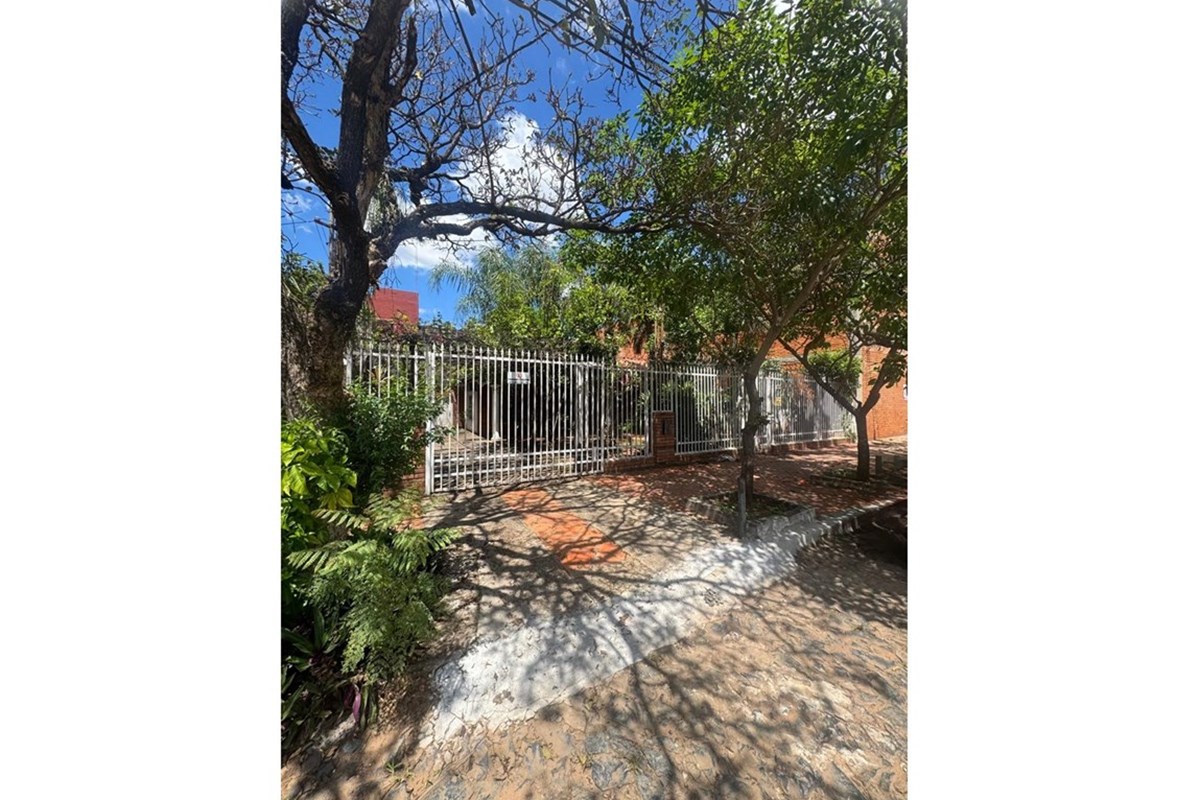 Casa mobiliada para alugar em Villa Aurelia, Assunção