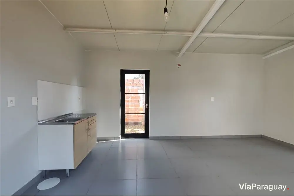 Casa amoblada en venta en condominio en Areguá