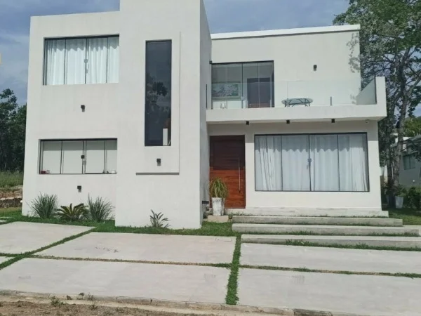 Casa amoblada en venta en condominio Sunset Hills, San Bernardino