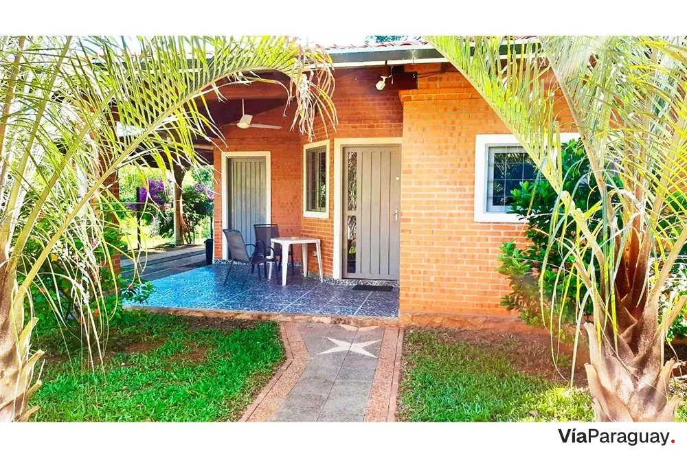 Casa amoblada en venta en Kokue Guasu, Areguá