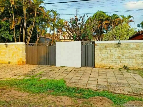 Casa amplia en venta en Capiata, barrio San Jorge