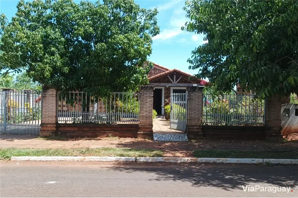 Casa ampla à venda em Carmen del Paraná, Itapúa