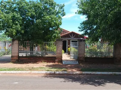 Casa ampla à venda em Carmen del Paraná, Itapúa
